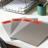 Kép 4/6 - Etikett AVERY 3452 105x37mm univerzális piros 1600 címke/doboz 100 ív/doboz