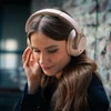 Kép 15/17 - LAMAX HighComfort2 ANC aktív zajszűrős Bluetooth fehér fejhallgató